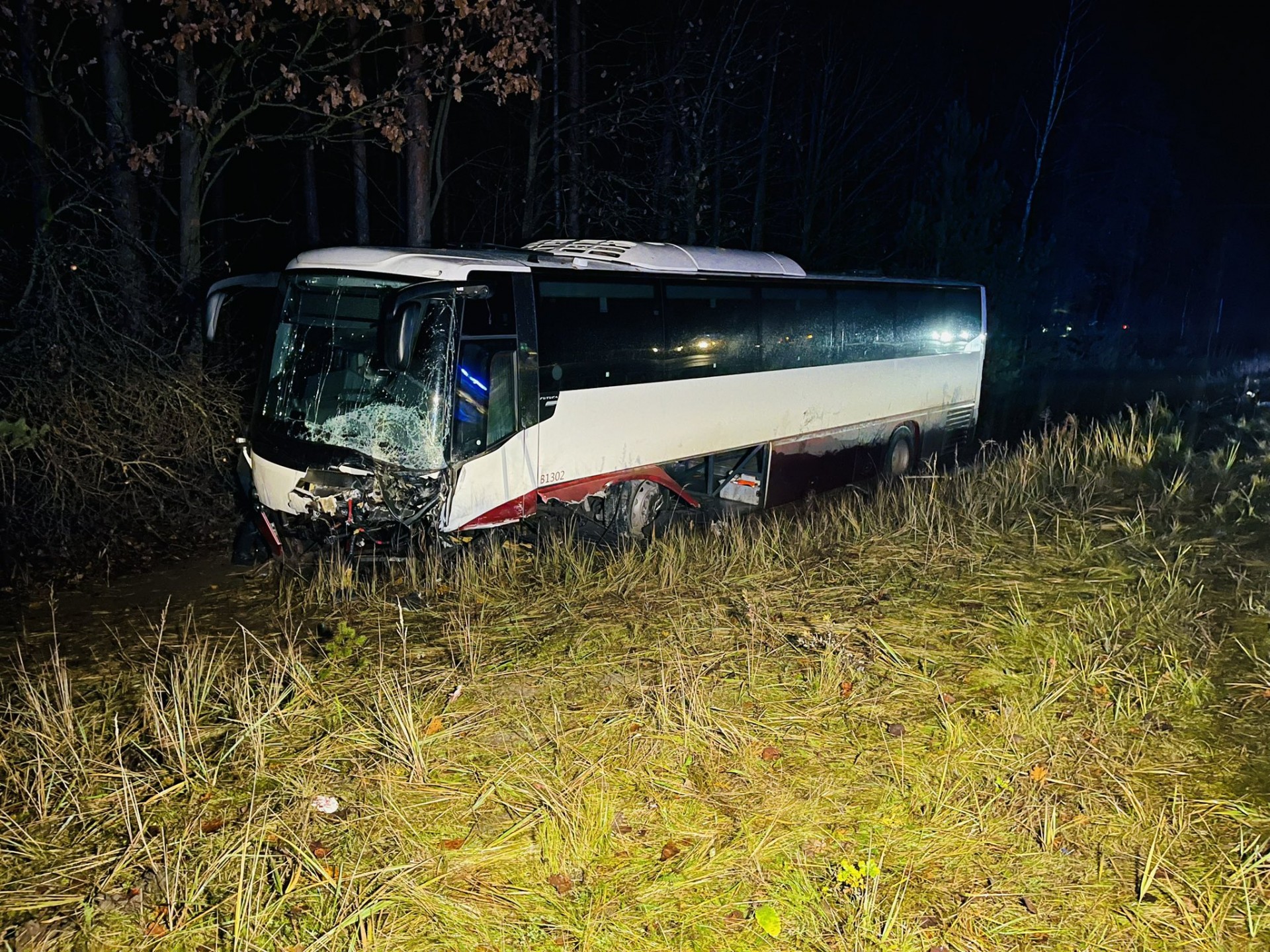 13 ātrās palīdzības. Šaušalīgākā autokatastrofa Latvijā. FOTO. VIDEO (Bilde 2)
