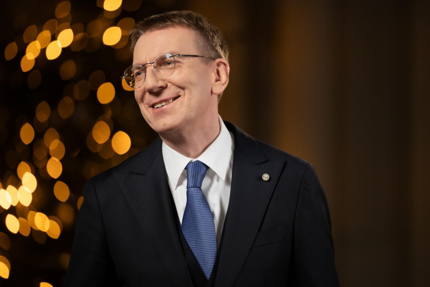 Kritizēts par pīrādziņiem un par "katram savu Latviju". Valsts prezidenta Edgara Rinkēviča uzruna gadumijā (Bilde 1)