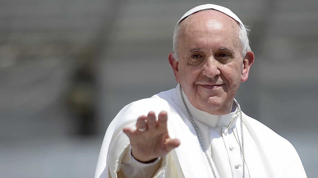 Lieldienās mūžībā aizsaukts Romas pāvests Francisks (Bilde 2)