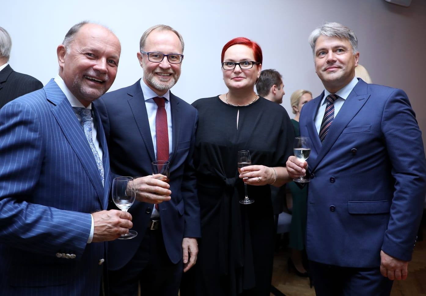 Alga 7800 EUR mēnesī no nodokļu maksātāju naudas! Nosaukts par hronisku dzērāju. Tiesībsargs Juris Jansons (Bilde 3)