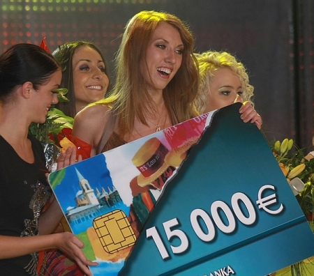 Šovā "Hello, Jūrmala!" sadalīti 30 000 eiro (foto) (Bilde 1)