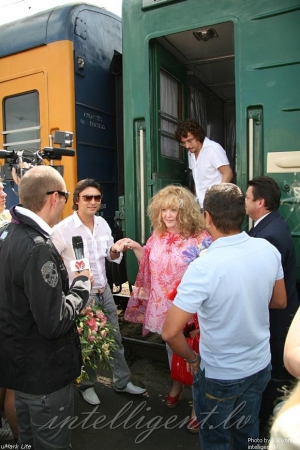 Latvijā ieradusies "Jaunā viļņa 2008" mūza Alla PUGAČOVA (FOTO) (Bilde 4)