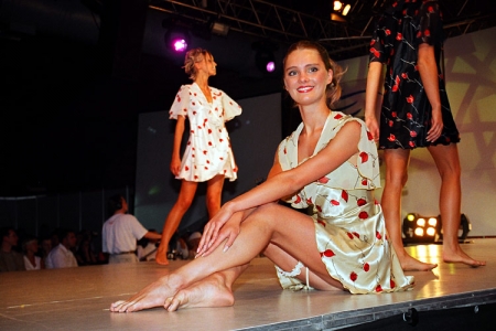 Latvijas pārstāve uzvarējusi skaistumkonkursā "Miss Summer 2008" (FOTO) (Bilde 1)