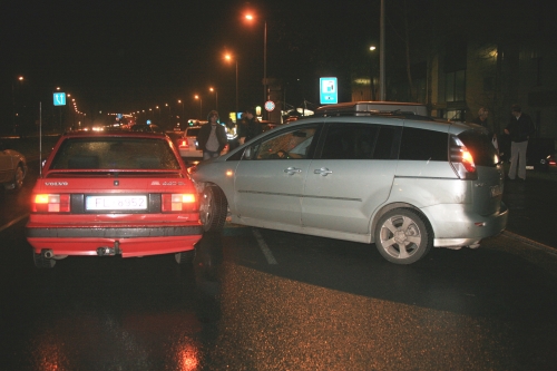 "Bez tabu" mašīna pēc Koru kariem cieš pamatīgā autonegadījumā (FOTO) (Bilde 3)