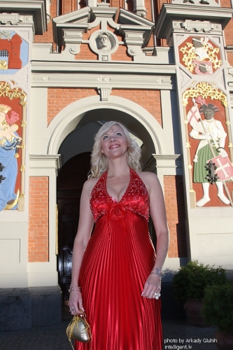 Par stilīgāko Latvijas blondīni atzīta Maija SILOVA (FOTO) (Bilde 2)