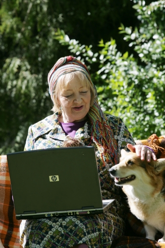 Janas vecmāmiņa: "Internets? Kas tas par zvēru?" (Bilde 3)
