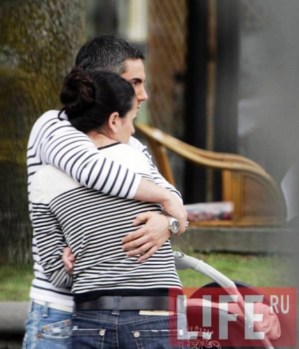 "Jaunā viļņa" vadītājs Rodrigess Jūrmalā pirmo reizi parādījis savu dēlu (FOTO) (Bilde 2)