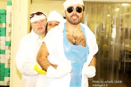 Kurusova un Roberto Meloni joprojām striptīza varā (FOTO) (Bilde 3)