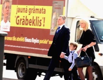 17 gadīgā skolniece nav bijusi vienīgā, ko Repše gribējis pavedināt