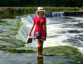 Par ‘dārgo beibi’ dēvētā Sandra Kukule izskatās satriecoši labi un kļuvusi atturībniece