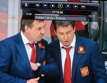 Latviešu tautas nodevējs Harijs Vītoliņš. Lepna Georga lentīte!