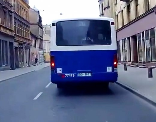Vai aptrakušais 13. autobusa šoferis tiks sodīts?