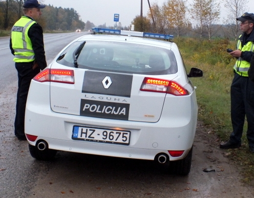 Zvērīgu dubultslepkavību Daugavpilī pastrādā 3 jaunieši