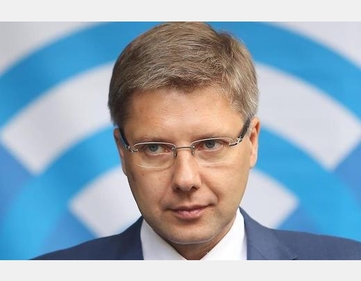 Arī Ušakovu ģimenei ekskluzīva kapu vieta tikusi pa blatu