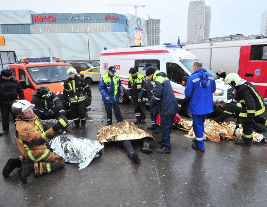 Maršruta autobusam ietriecoties pūlī Maskavā nogalināti 5 cilvēki, vairāk kā 15 smagi savainoti. VIDEO