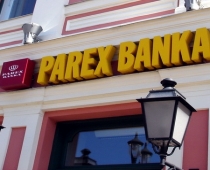 "Parex bankas" stabilitātei vajadzīgi vēl 100 miljoni latu