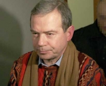 LEMBERGU atstāj bez tualetes un friziera pakalpojumiem