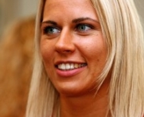 Jēkabsone-Žogota kļuvusi par jogurta dzēriena reklāmas seju