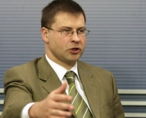 Dombrovskis: Nevar izslēgt politisko aizmuguri "Latvenergo" lietā