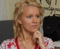 "Princese" Alise Piterniece kļuvusi par patronesi Valmieras maratonam