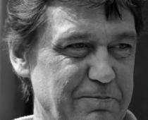 Miris grupas "Vaidava" ilggadējais solists un autors Jānis Zandbergs