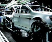 Ņemot vērā radiācijas noplūdi Japānā, Nissan sāk automašīnu skenēšanu