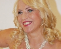 Olga Rajecka izpildīs dziesmas veltītas Mārtiņa Freimaņa piemiņai