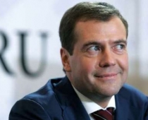 Krievijas prezidents Medvedevs rosina atteikties no auto tehniskās apskates