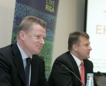 Šlesers apgalvo, ka viņam nav nekāda sakara ar airBaltic un LIVE RIGA