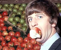 14.jūnijā Rīgā "plosīsies" Ringo Stārs! Trešdien dziedātājs tiešsaistē internetā