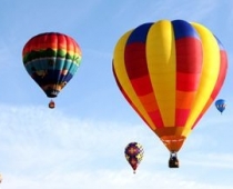 Gaisa balonu festivāla organizatori sola aizraujošu programmu