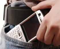 Populārākā starpbrīžu izklaide skolā - spēlītes mobilajos tālruņos