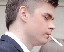 Kuram piestāv labāk? (FOTO)