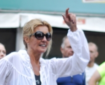 Vāvere Elitu Drāki paceļ gaisā (FOTO)