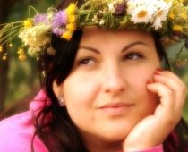 Elizabete Zagorska tver atvasaru jaunajā dziesmā "Ak, tu!"