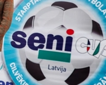Ceļazīmi uz mini futbola turnīru "Seni Cup" izcīna aprūpes centra komanda Mēmele