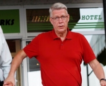 Valdis Zatlers ir tuvu paralīzei