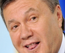 Tā šobrīd izskatās par masu slepkavībām apsūdzētais Janukovičs. Nelietis vēl cīnīšoties...