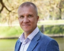 Valdis Kalnozols: Nebrauksim vienā un tajā pašā grāvī divreiz