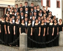 Lielajā Piektdienā Rīgā koncertēs ASV jauniešu koris Morris Knolls Chorale