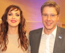 Jeļena Ušakova izšķīrusies arī no sava mīļākā vīrieša