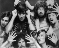 Laimē 4 biļetes uz Electric Light Orchestra koncertu