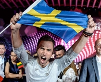 Eirovīzijas zviedru skaistuļa uzvarētājdziesma ir plaģiāts - uzskata Deivida Getas fani