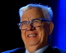 Maestro Raimonds Pauls! Daudz baltu dieniņu īpaši skaistajā jubilejā!