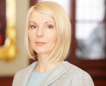 Seisumas sāņsoļus jau prezidentūras laikā komentē viņas mīļākā bijusī sieva