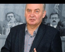 Uz darbu nenāk, bet saņem trīs štukas... Kaimiņš vēršas ģenerālprokuratūrā