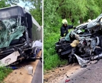 Līdz asarām… Rīgas Satiksmes 3. autobuss lupatās, bojā gājis mašīnas vadītājs