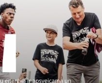 Šokējoši! Ievērojami cilvēki skarbi kritizē ālēšanos pie Brīvības pieminekļa. Klauns aizbrauca. Cirks palika. Vēl palika neapēsta bute