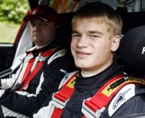 Cēsu rallijā cietušais rallija pilots Kārkliņš sekmīgi atlabst
