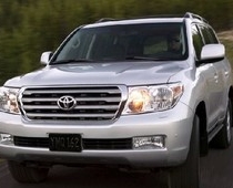 Saknīša uztjūnēto Land Cruiser džipu nevienam nevajag